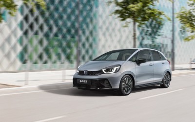 Ανανέωση για το Honda Jazz: Περισσότερη δύναμη, νέα σπορ έκδοση