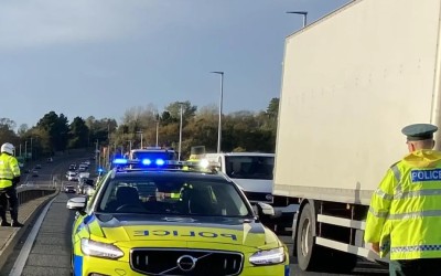 Πρωθυπουργός έφαγε κλήση για ζώνη – Θα πληρώσει το πρόστιμο; [video]