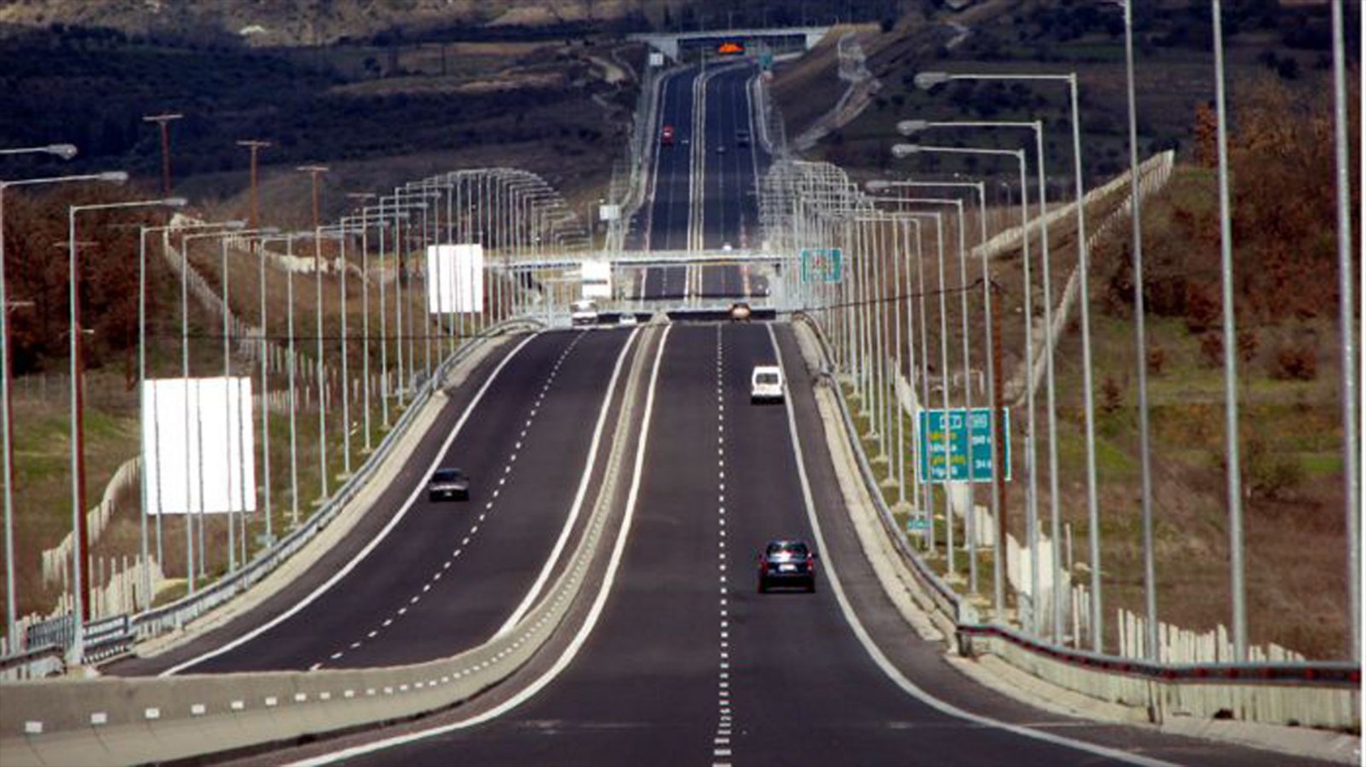 Πώς θα είναι η Ελλάδα το 2025; Αυτοί είναι οι νέοι δρόμοι
