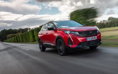 Πιο φθηνό κατά 2.600 € το Peugeot 3008 plug-in hybrid στην Ελλάδα - Τιμή