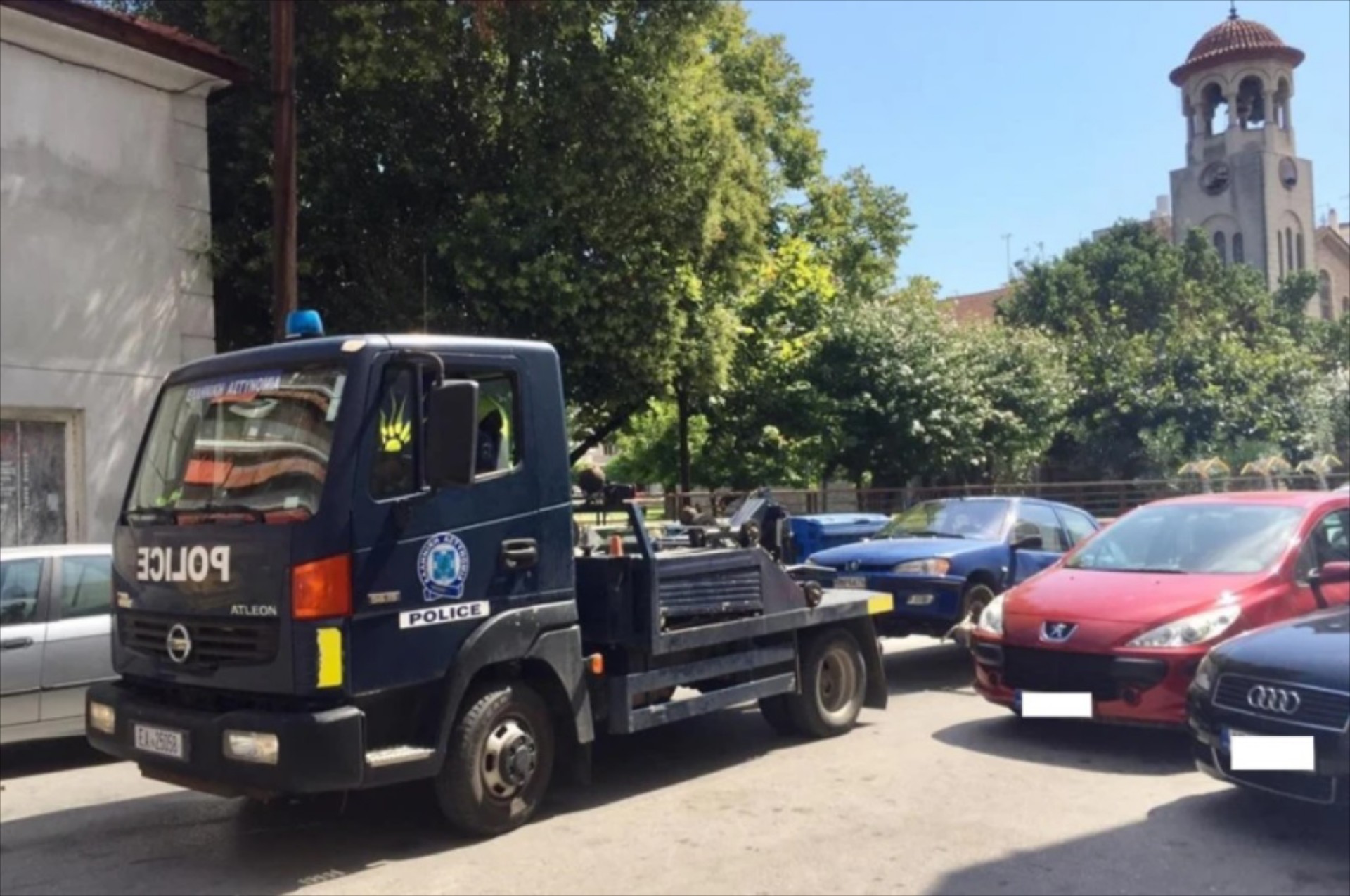 Γερανός της Τροχαίας: Πότε σου παίρνει το αυτοκίνητο;