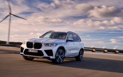 Στον δρόμο η BMW X5 που καίει υδρογόνο, με αυτονομία 500 km