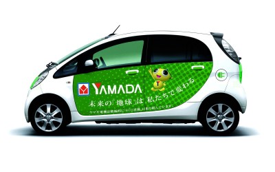 Το i-MiEV σε καταστήματα ηλεκτρικών ειδών