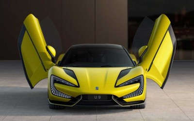 Νέο κινέζικο supercar μπορεί να πηδάει και να χορεύει! [video]