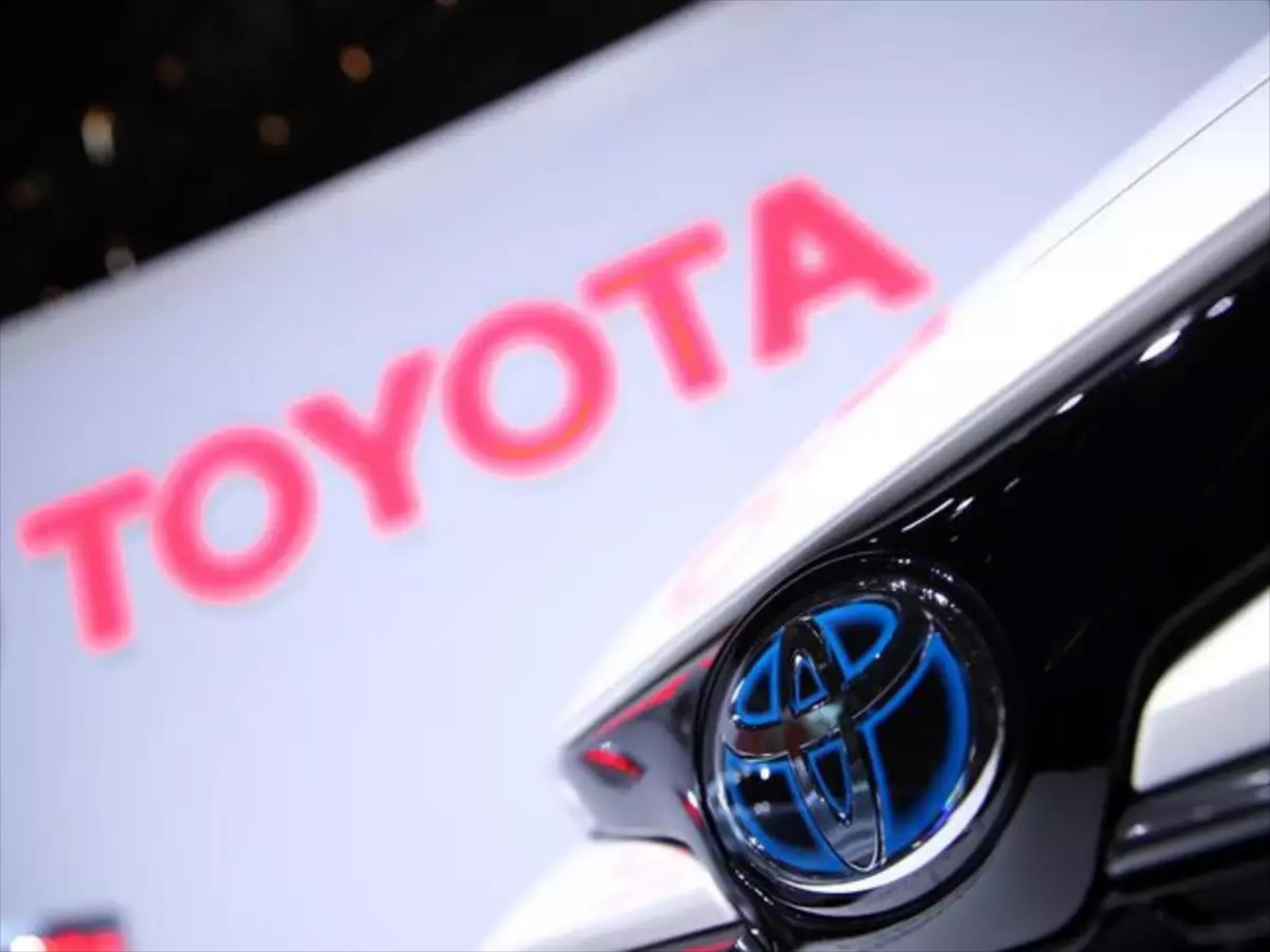Toyota: Μιμείται την BMW – Ξεκινάει τις συνδρομές
