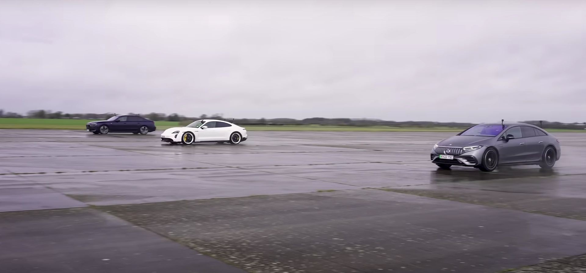 BMW vs Mercedes vs Porsche: Η απόλυτη κόντρα ηλεκτρικών [video]