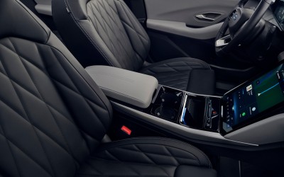 Ford Explorer: Αυτοί είναι οι «κρυφοί» χώροι του νέου ηλεκτρικού SUV