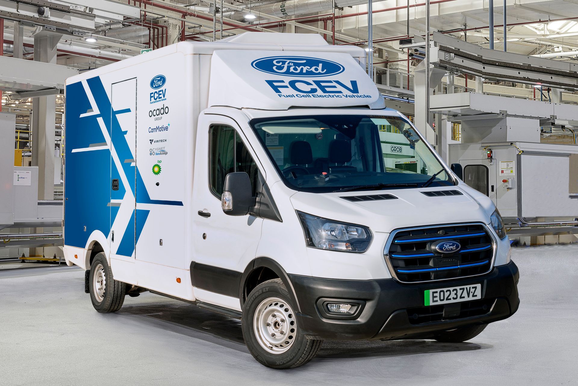 Στην κυκλοφορία τα πρωτότυπα Ford E-Transit με υδρογόνο