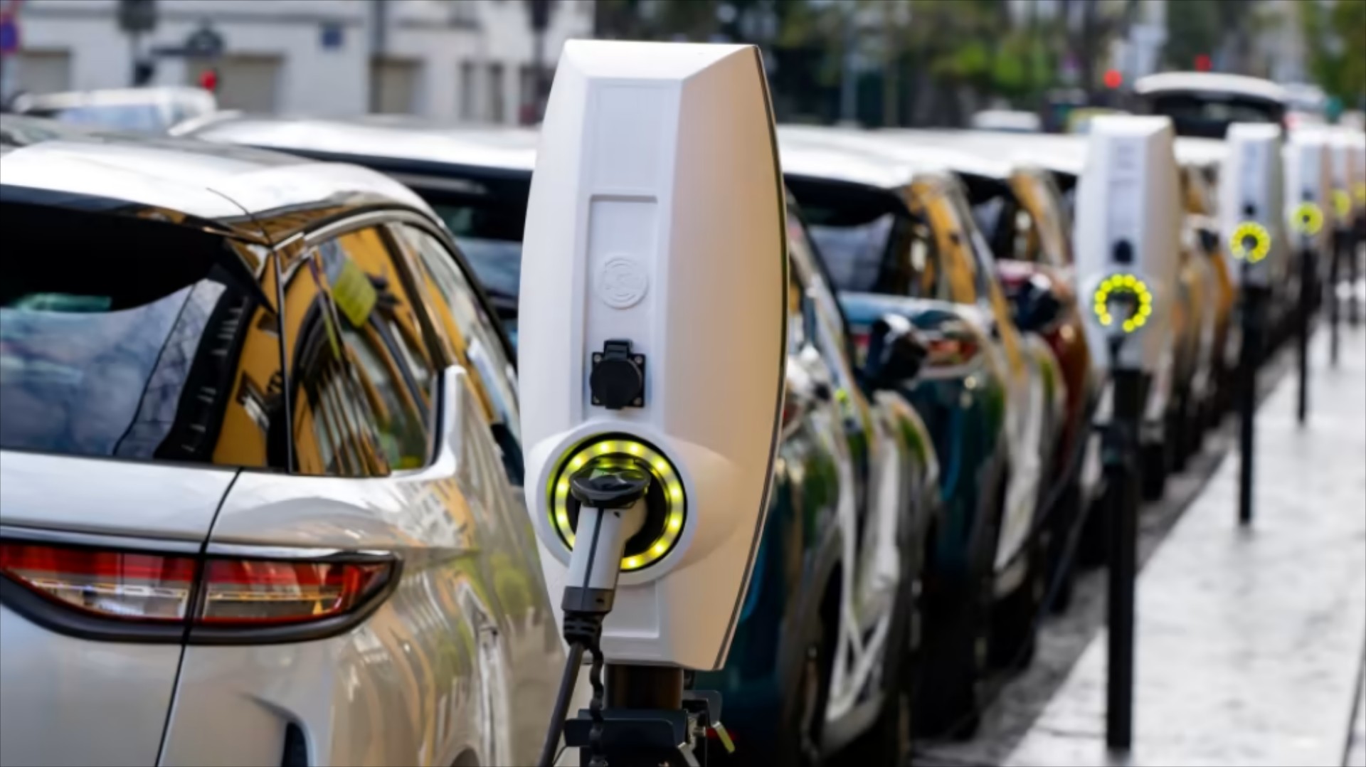 Ευρώπη: Οι πρώτες χώρες σε πωλήσεις ηλεκτρικών ΙΧ το 2023 – Η θέση της Ελλάδας 