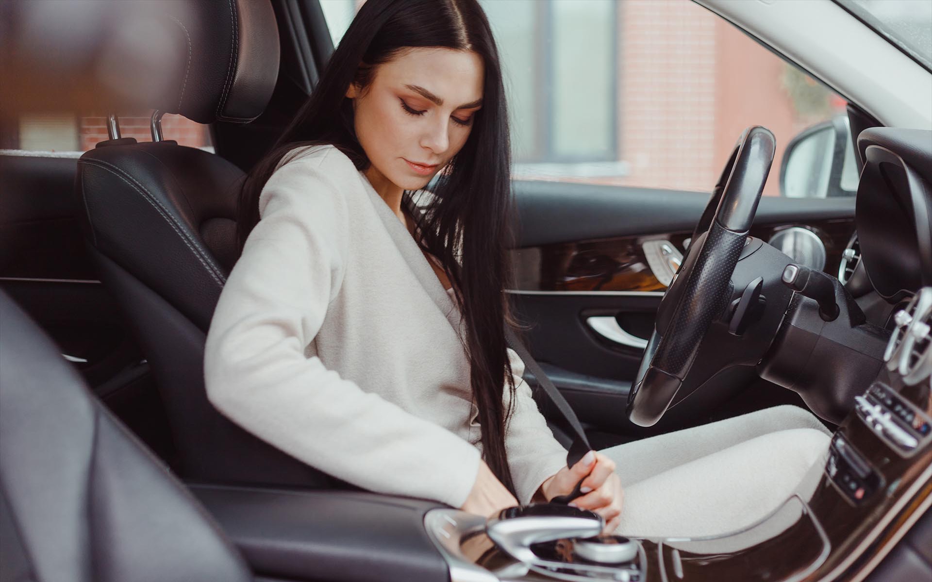 Οι γυναίκες οδηγοί χρωστούν πολλά στη Dr. Linder - και τώρα τη βράβευσαν!