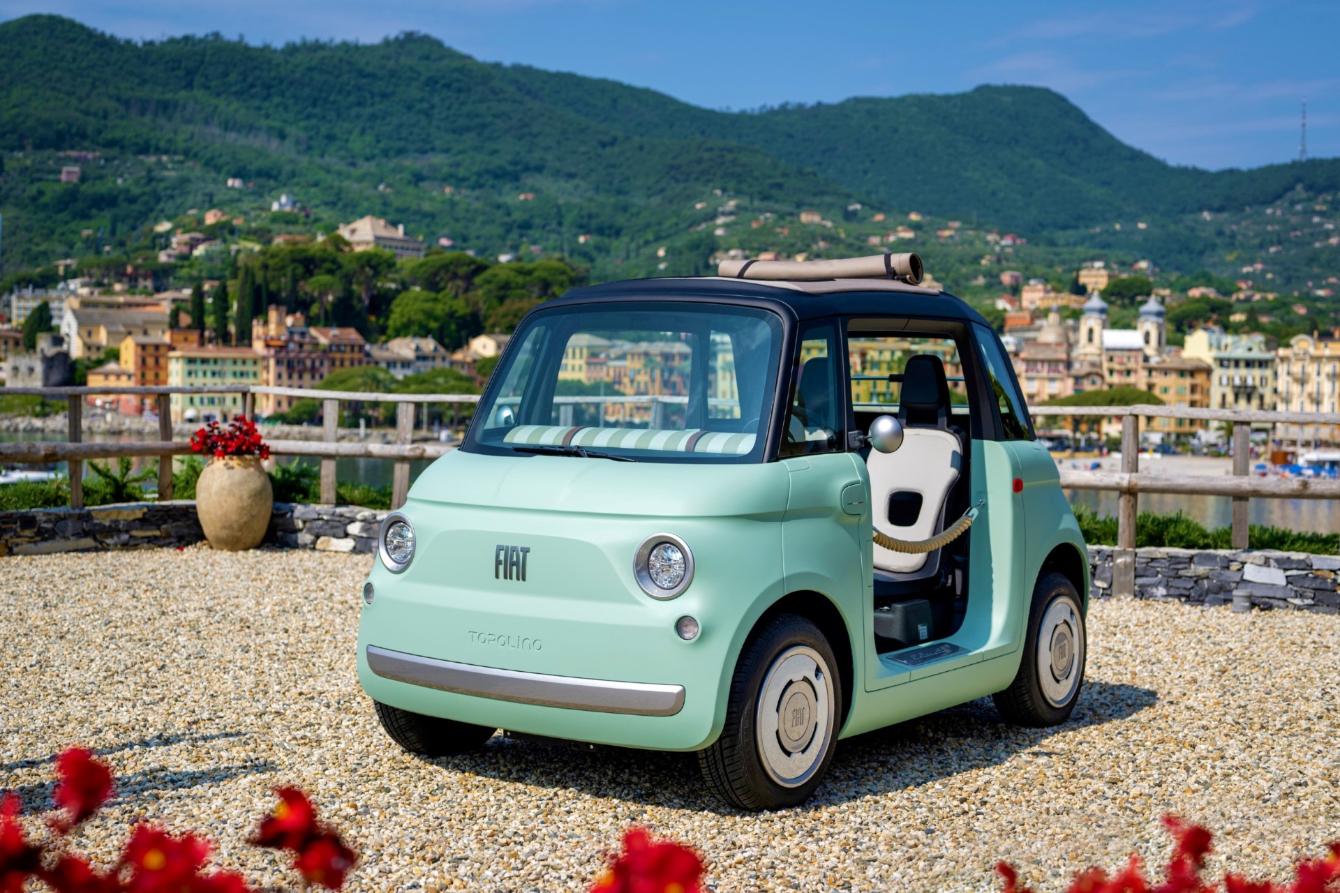 FIAT Topolino: Ξανά στους δρόμους το αυτοκίνητο του Μίκυ Μάους