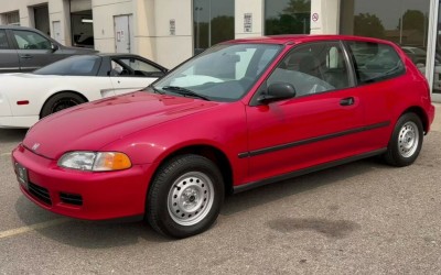 Δες σήμερα ένα Honda Civic του 1992 με... 12 km [video]