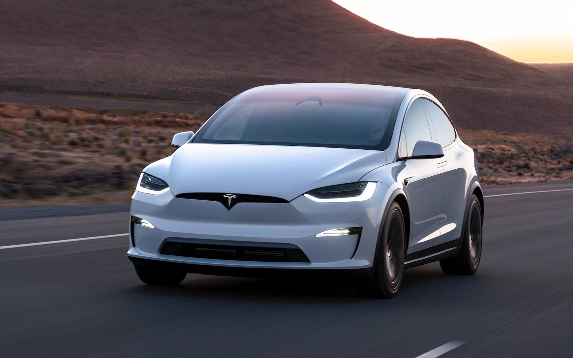 Σκάνδαλο Tesla; Στελέχη επιστρέφουν αμοιβές $735 εκ.