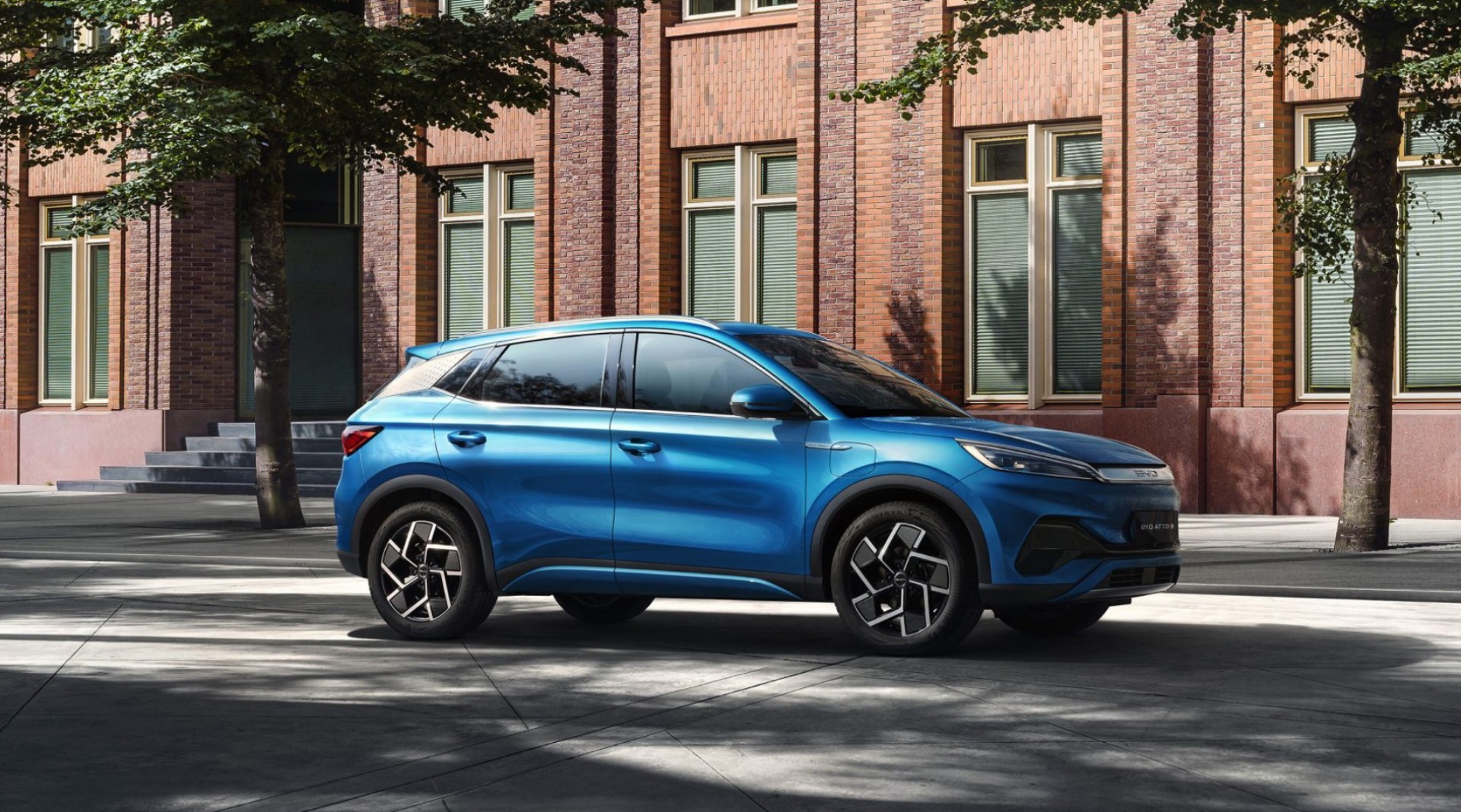 Tesla, Volkswagen και BMW ηττήθηκαν από κινέζικο ηλεκτρικό στη Σουηδία!