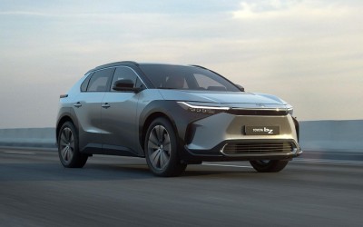 Toyota bZ4X: Γιατί έχει τόσο περίεργο όνομα; Τι σημαίνει