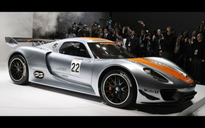 Αποκάλυψη Porsche 918 RSR