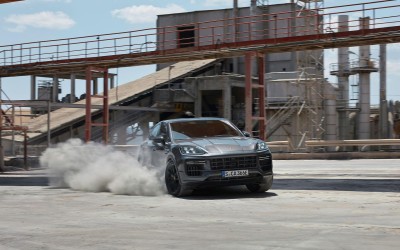 Νέα Porsche Cayenne Turbo E-Hybrid: Η ισχυρότερη όλων των εποχών, με 739 PS!
