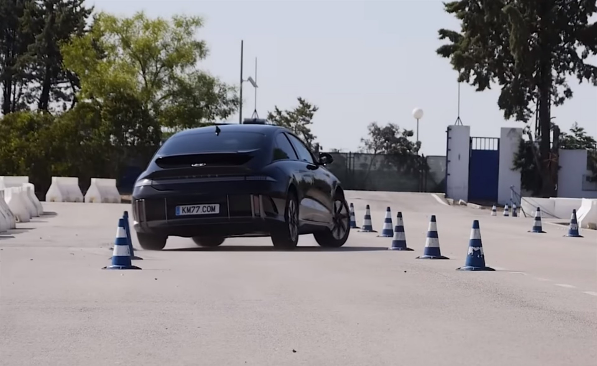 Hyundai Ioniq 6: Τα βρήκε δύσκολα στο τεστ αποφυγής ταράνδου [Video]