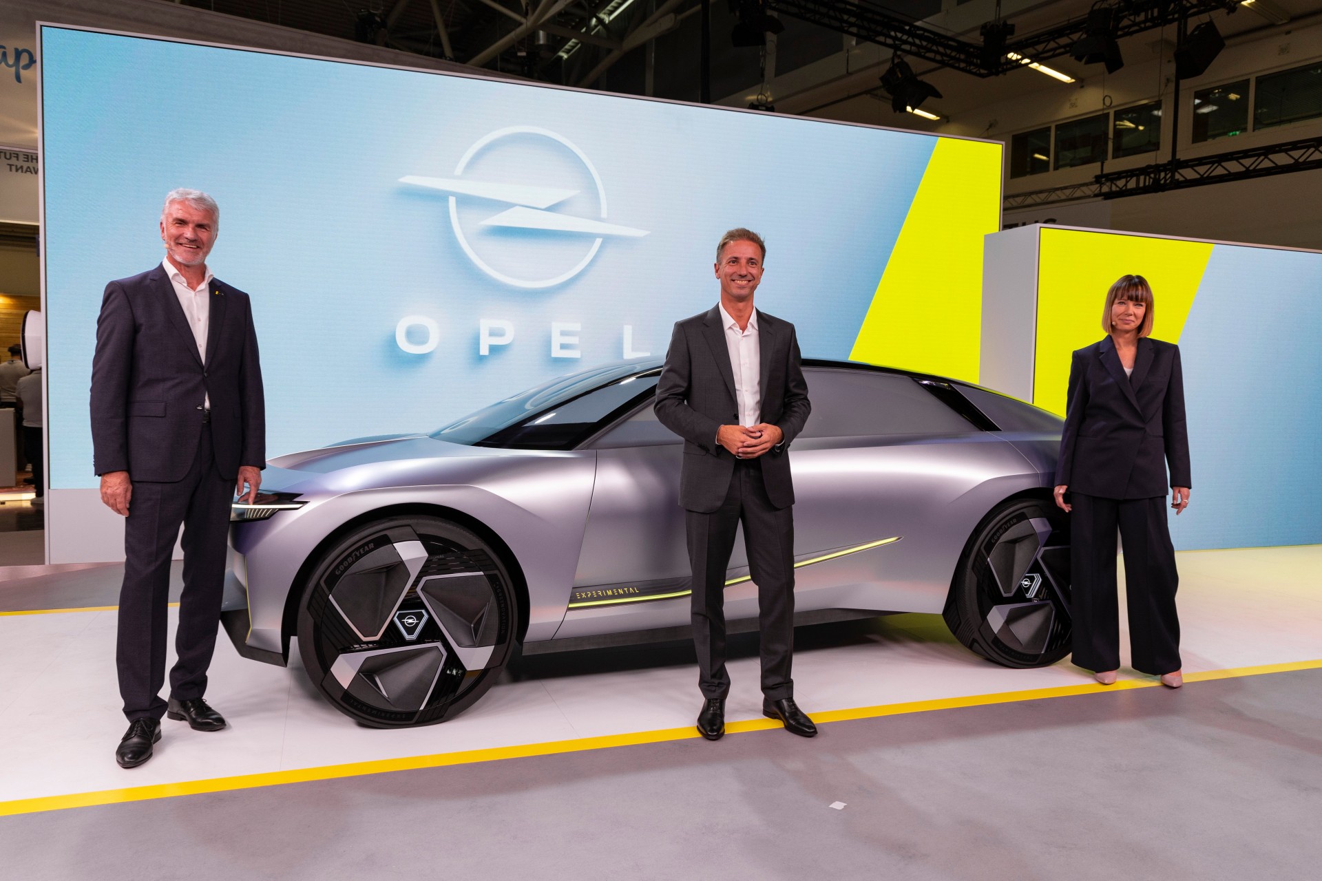 Νέο Opel Experimental: Δες σήμερα πώς θα είναι τα μελλοντικά μοντέλα της εταιρείας