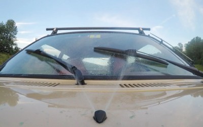 Πιτσιλιστήρια: Πότε δεν πρέπει να ρίχνεις νερό στο παρμπρίζ;