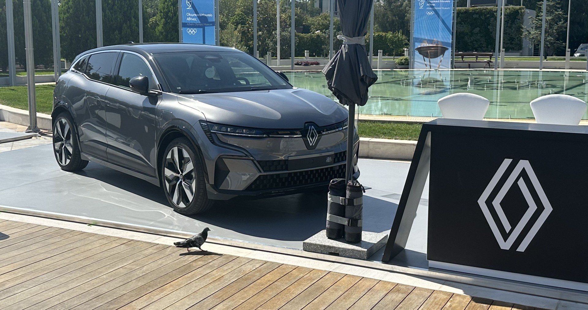 Πανελλήνια πρεμιέρα για τα ηλεκτρικά Renault Megane E-Tech & Dacia Spring