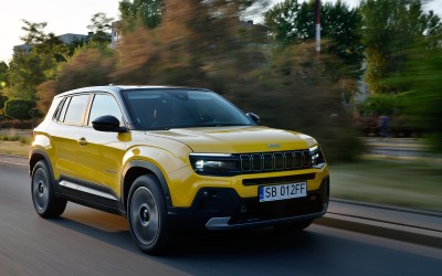 Νέο Jeep Avenger: Όλα όσα πρέπει να ξέρεις για το βενζινοκίνητο 1.2