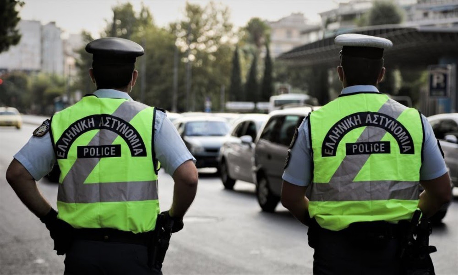 Αστυνομία: Πήρε 160 διπλώματα, άδειες και πινακίδες σε 48 ώρες [δείτε το video]