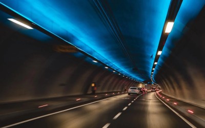 Ο πρώτος αυτοκινητόδρομος στην Ελλάδα που βάζει φώτα LED στα τούνελ
