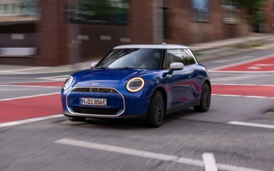 To νέο MINI Cooper έφτασε Ελλάδα - Οι τιμές και οι εκδόσεις του 