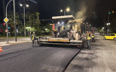 Αθήνα: Βάζουν νέα άσφαλτο μετά από 30 χρόνια σε κεντρική λεωφόρο [video] 