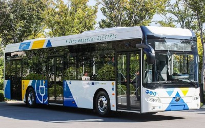 Θύρες USB και Wi-Fi στα ηλεκτρικά λεωφορεία Αθήνας και Θεσσαλονίκης!