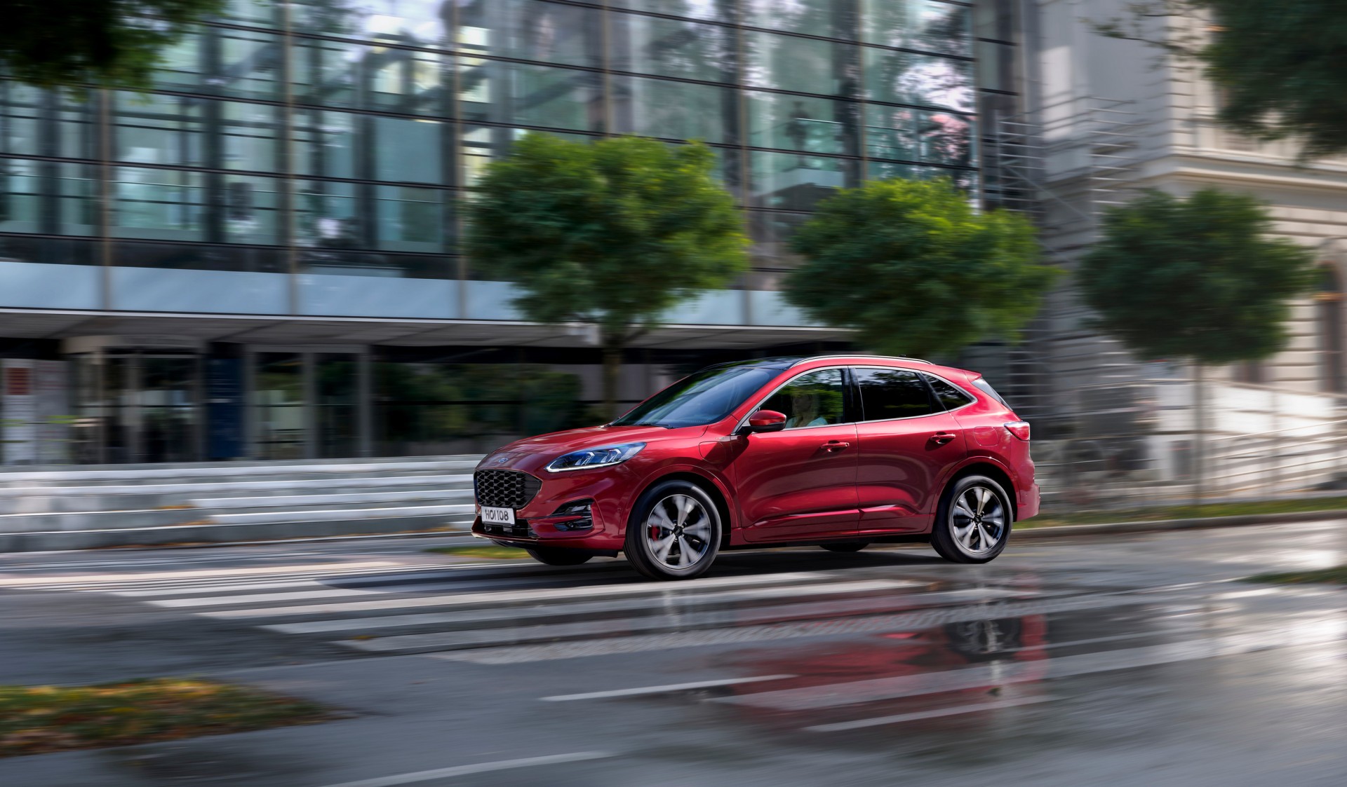 Ford Kuga plug in hybrid με 329 ευρώ/μήνα - Πώς θα το πάρεις