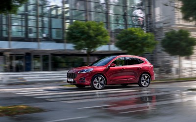 Ford Kuga plug in hybrid με 329 ευρώ/μήνα - Πώς θα το πάρεις