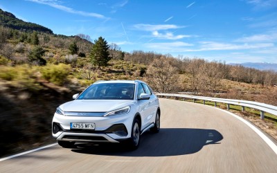 Η BYD «βάζει φωτιά» στην Ευρώπη με επένδυση-μαμούθ