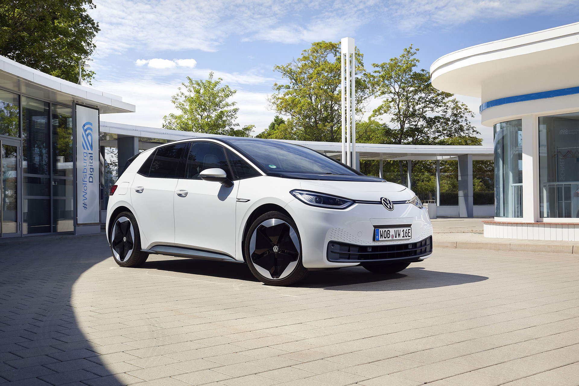 Volkswagen ID.3: Με όφελος 13.000 ευρώ και ετοιμοπαράδοτο