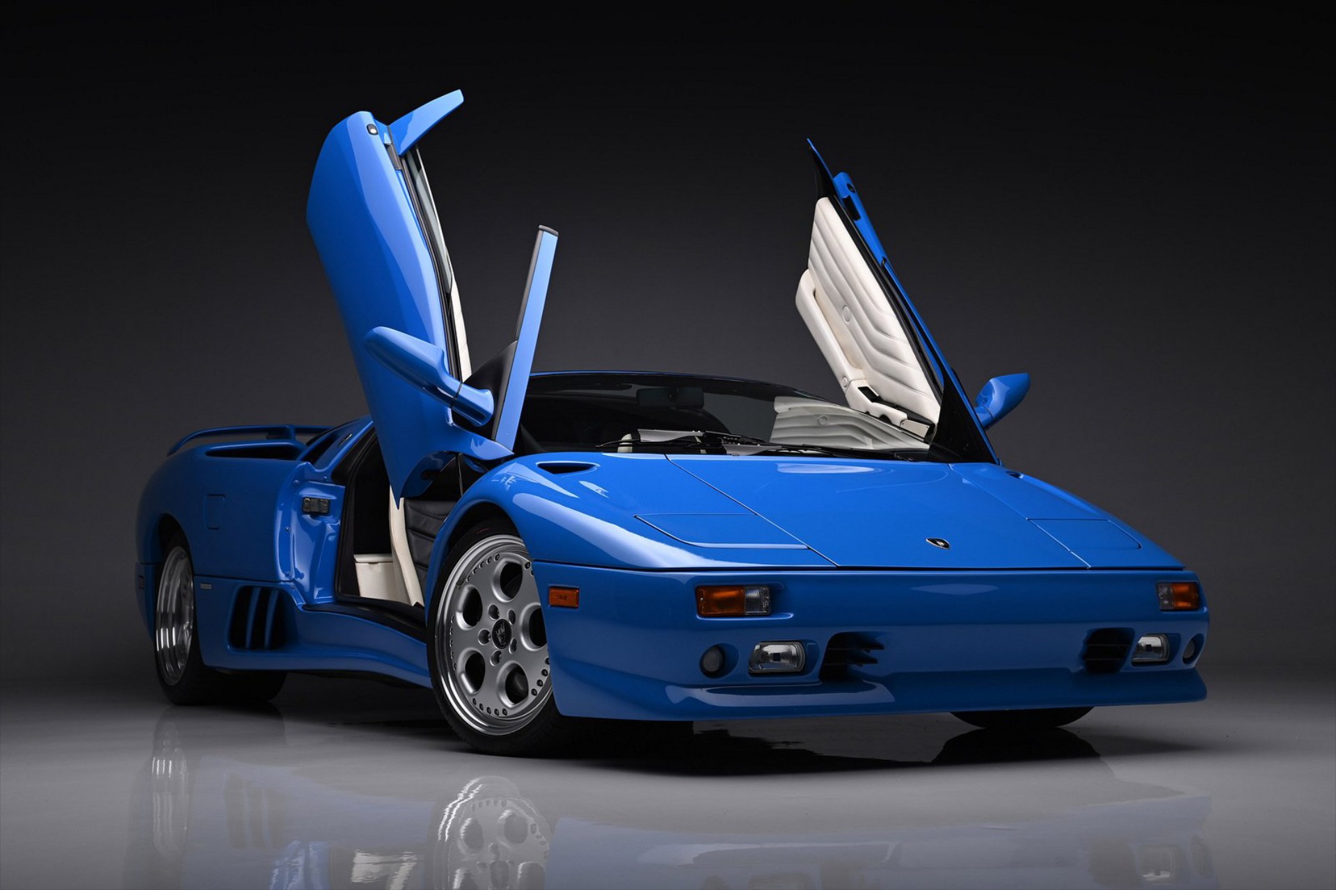 Πωλείται μια μοναδική Lamborghini – Φοβούνται ότι κανείς δε θα την πάρει!