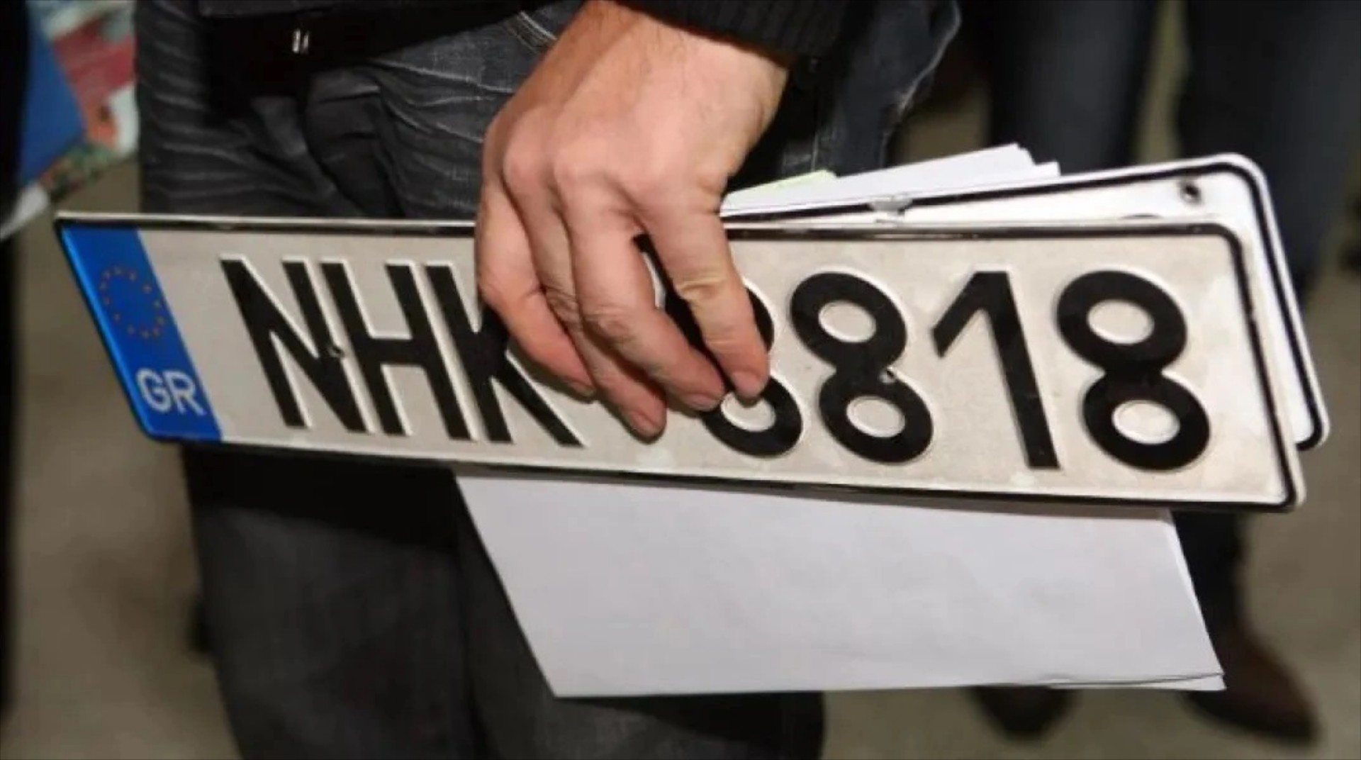 Η μεγάλη αλλαγή στον νέο ΚΟΚ – Τι θα γίνει με τις πινακίδες κυκλοφορίας