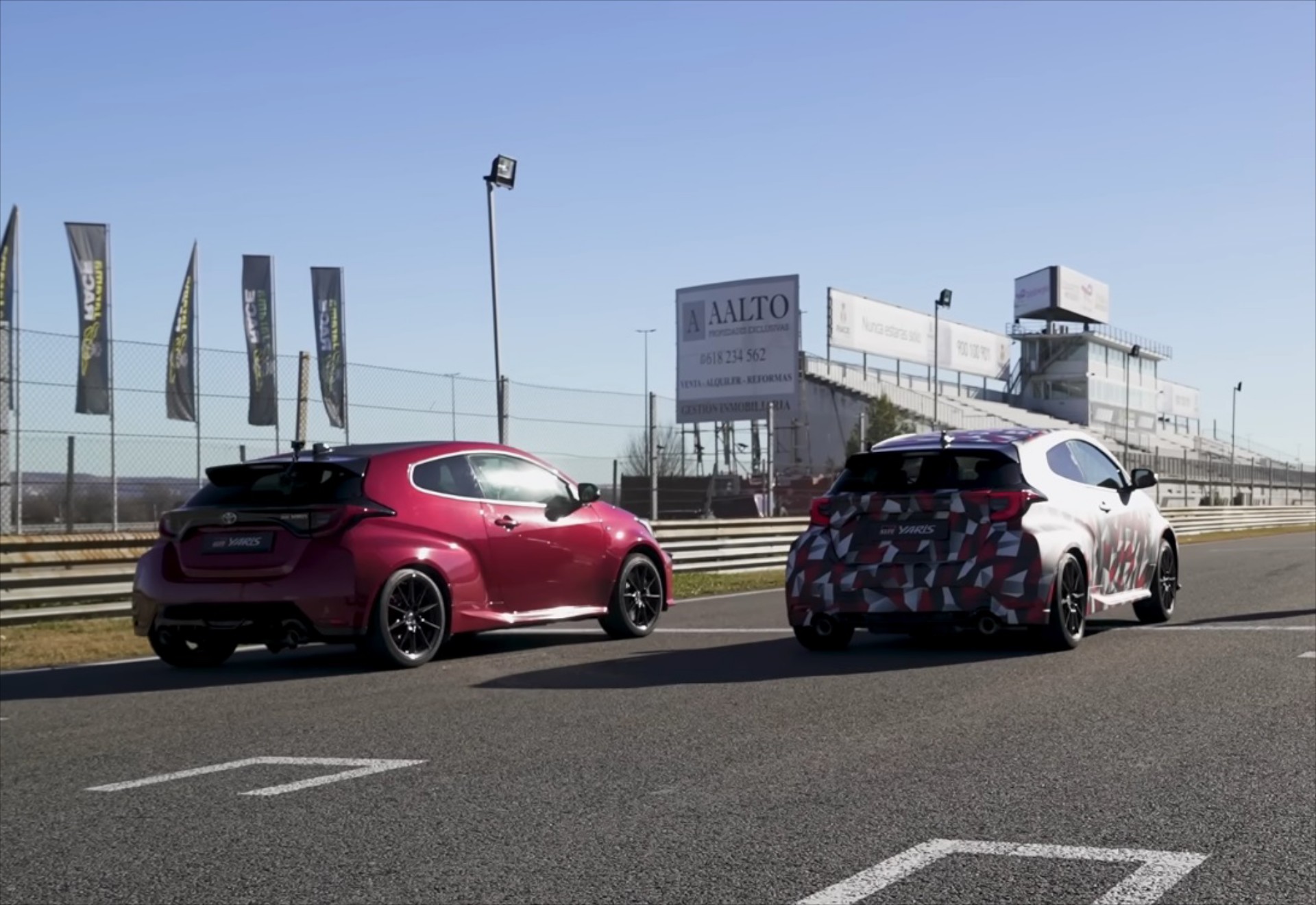 Toyota GR Yaris: Ποιο είναι ταχύτερο - το νέο με αυτόματο ή το παλιό χειροκίνητο;