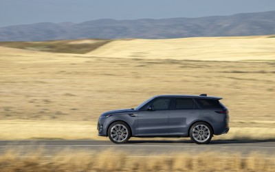 Τα 3 SUV των 100.000 ευρώ που αγόρασαν οι Έλληνες