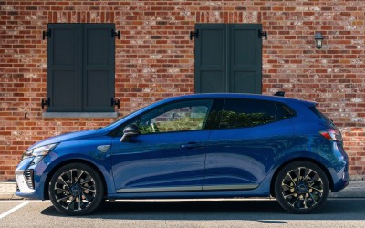 Το Renault Clio που διανύει 1.000 km με ένα γέμισμα