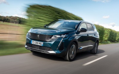 Πότε έρχεται στην Ελλάδα το νέο Peugeot E-5008;