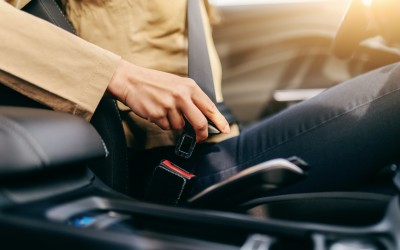 Ζώνη ασφαλείας: Πόσο είναι το πρόστιμο για οδηγό και επιβάτες