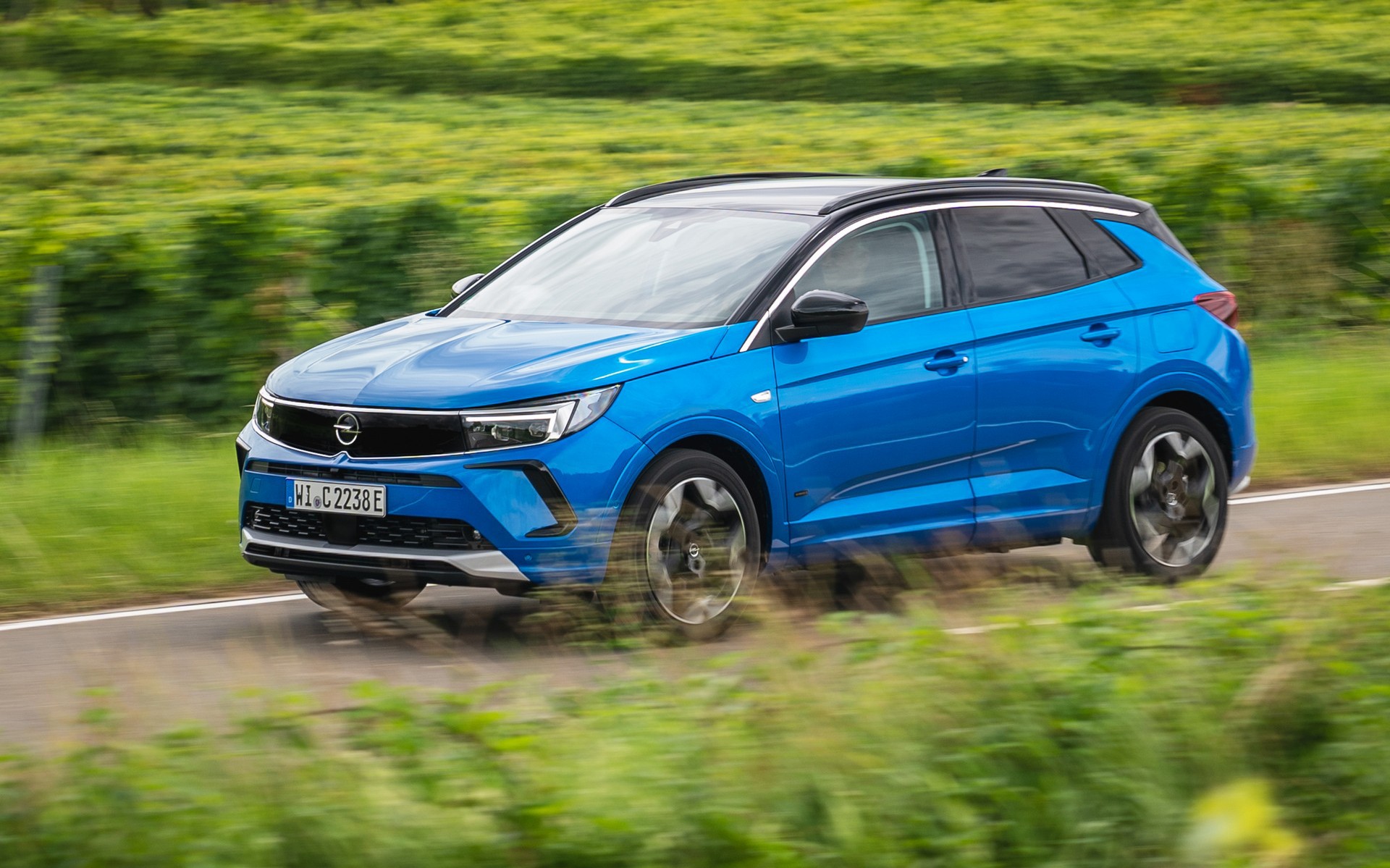 Αυτό είναι το φθηνότερο Opel Grandland στην Ελλάδα, σήμερα
