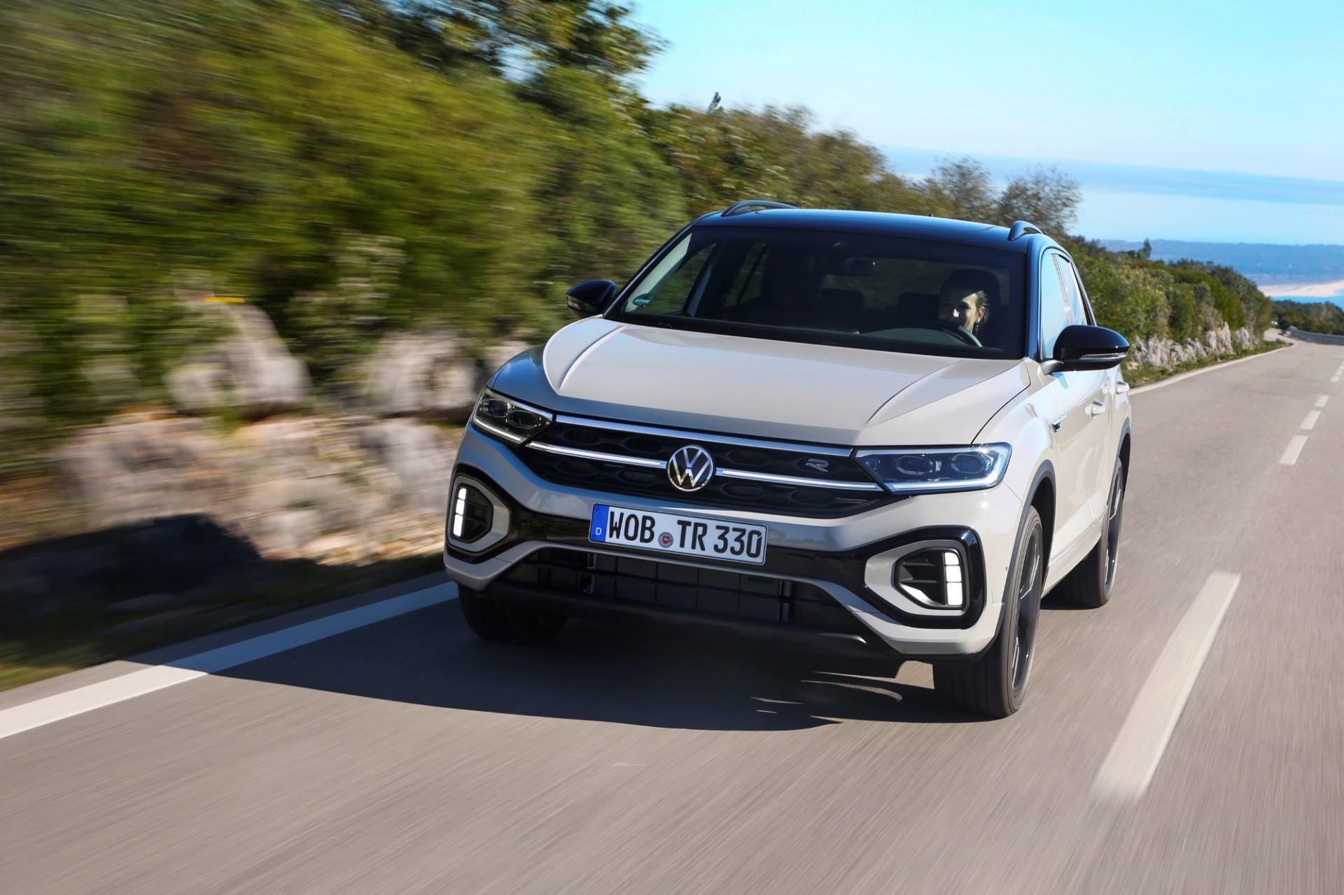 Volkswagen T-Roc: Αποκτήστε το B-SUV με 169 ευρω το μήνα