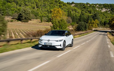 Volkswagen ID.7: Τα 5 πράγματα που πρέπει να ξέρεις για το κορυφαίο ηλεκτρικό