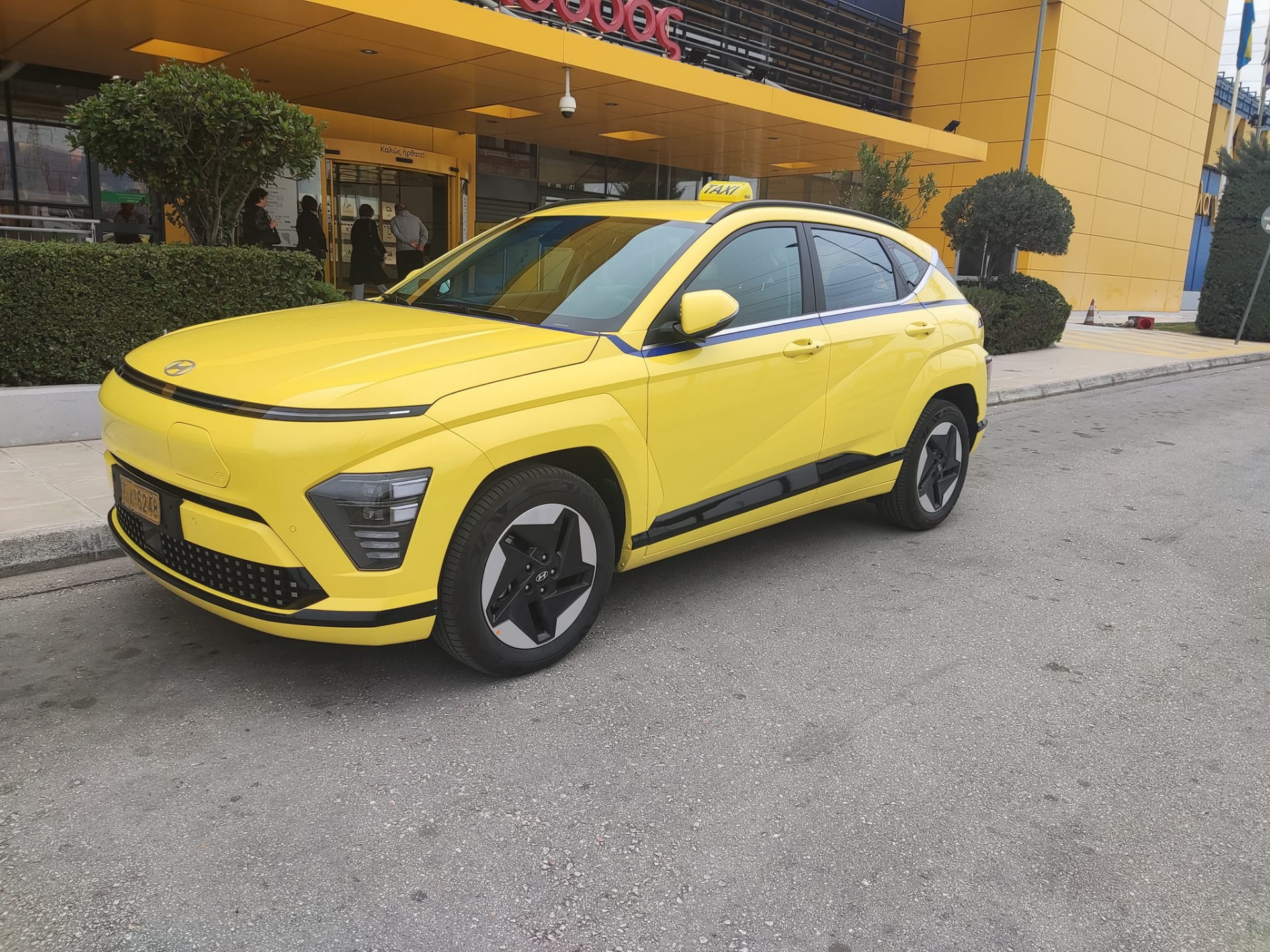 Στην Ελλάδα το πρώτο ηλεκτρικό Hyundai Kona Ταξί - Κάτω από 14.000 ευρώ η τιμή του