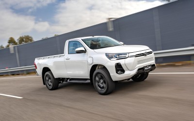 Το Toyota Hilux γίνεται ηλεκτρικό - Έρχεται το 2025