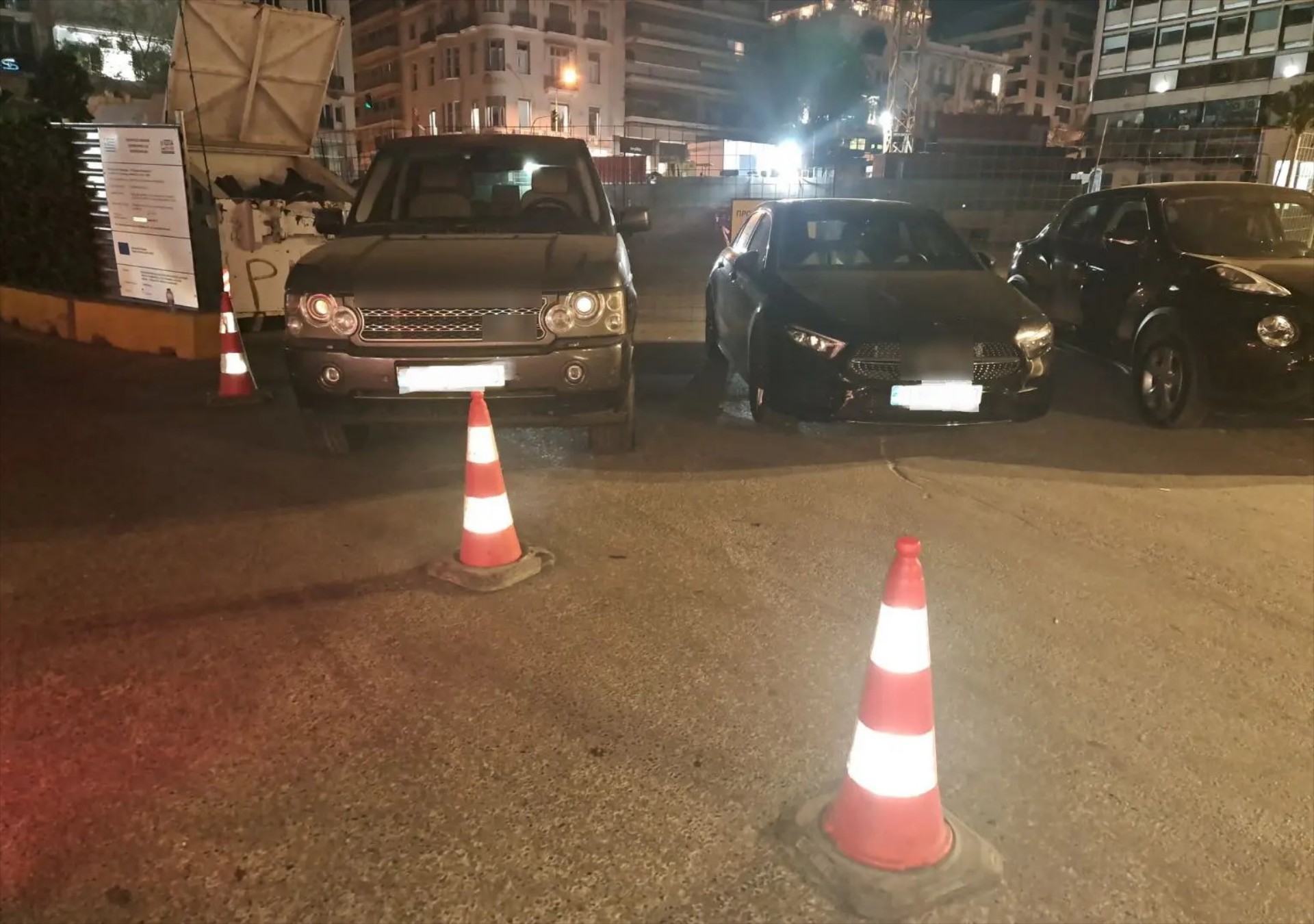 Ντου της Αστυνομίας στο Κολωνάκι – Πέρασε χειροπέδες σε παρκαδόρους 