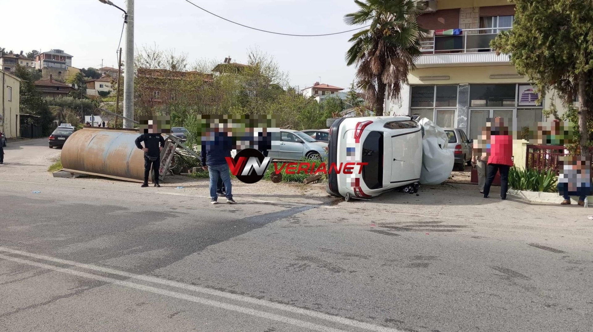 Βέροια: ΙΧ έπεσε σε στάση λεωφορείου και σκότωσε 2 γυναίκες [Video]