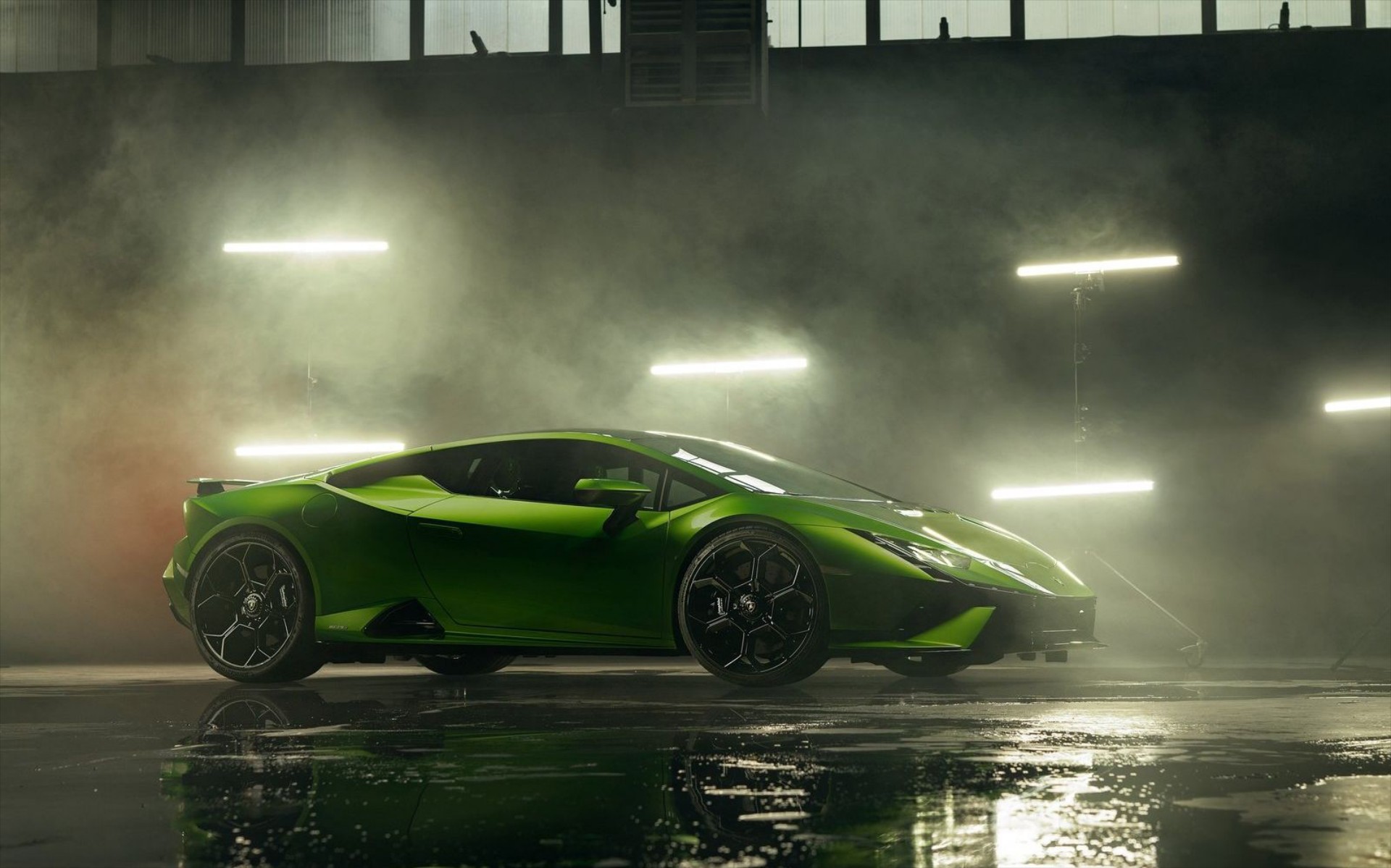 Υβριδική και V8 η νέα Lamborghini - Το όνομα που θα χρησιμοποιεί